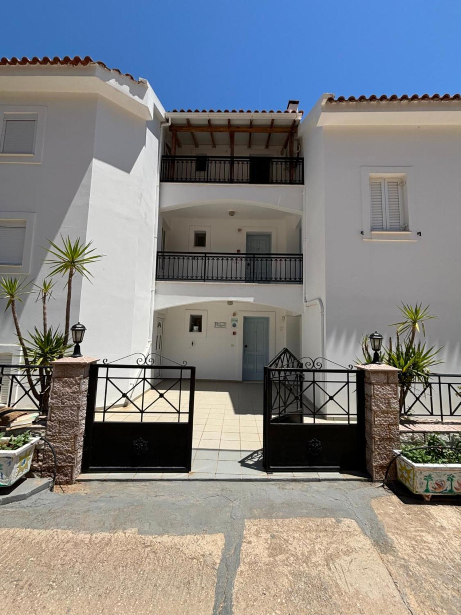 Hotel Friderica House à Poros  Extérieur photo