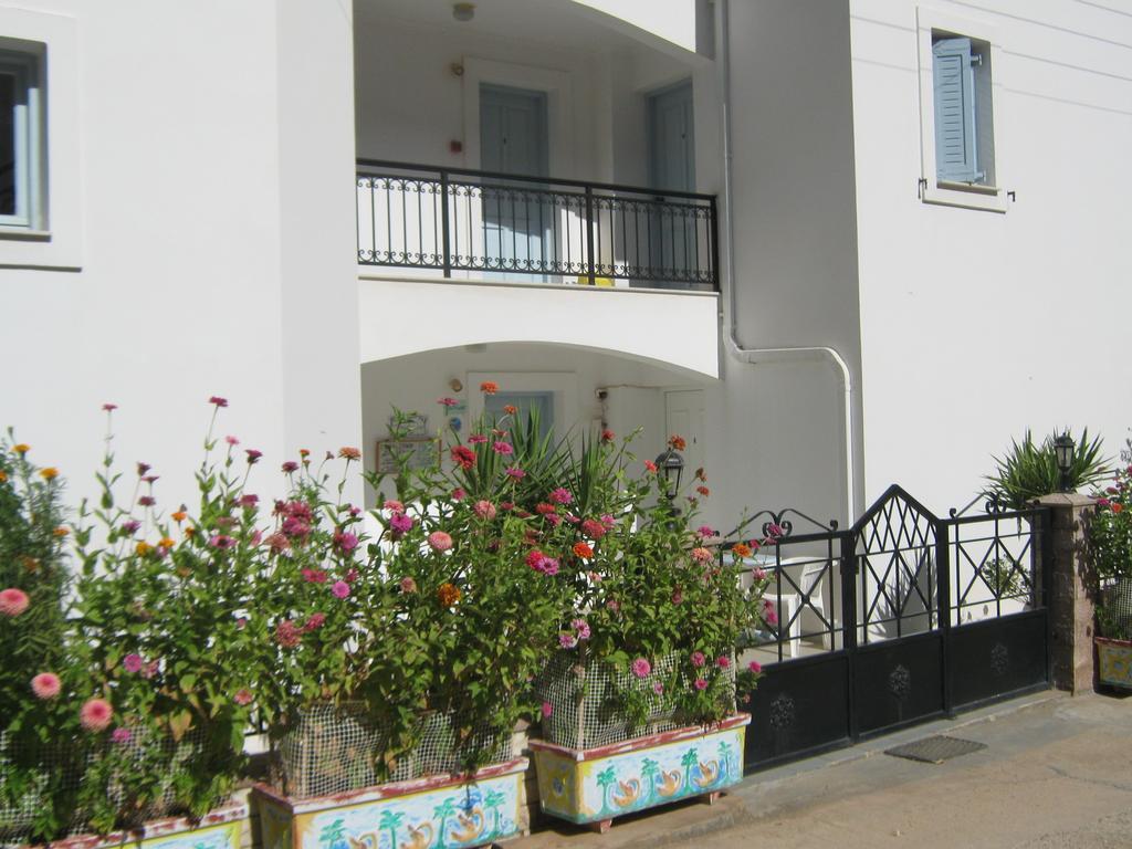 Hotel Friderica House à Poros  Chambre photo